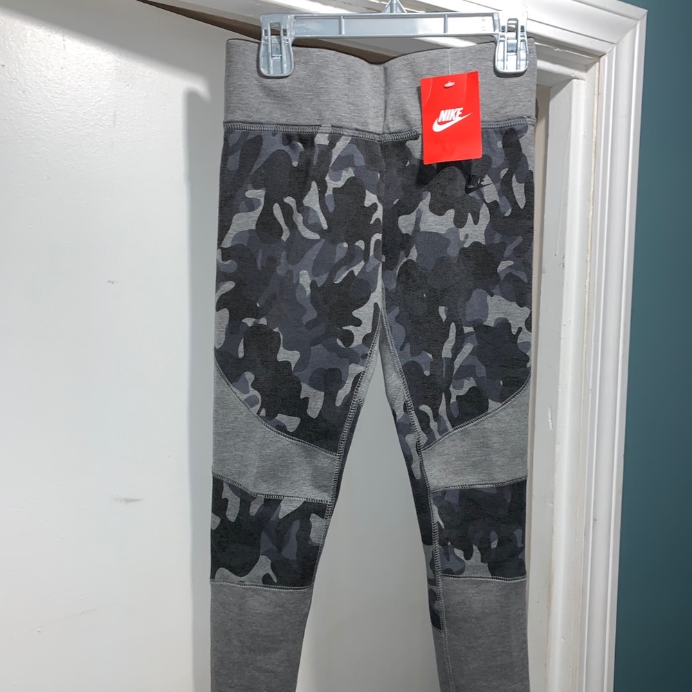 SOLD-Youth medium Nike camo sweats-SOLD - Picture 2 of 3